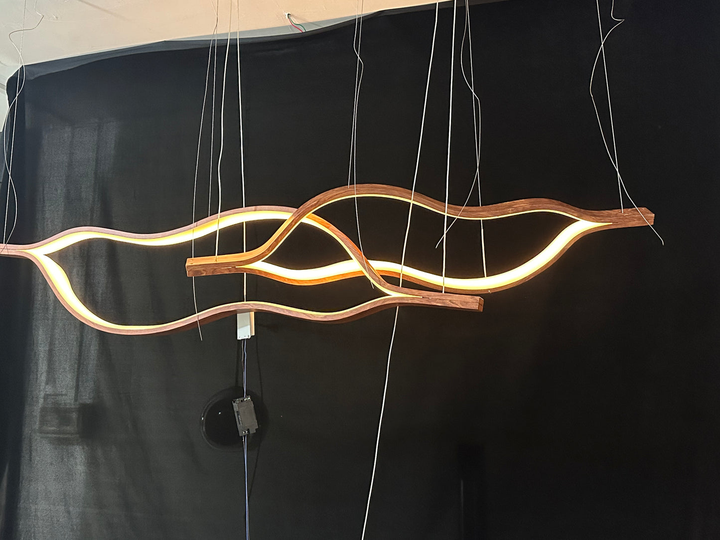 Modern Simple Brass Waving Chandelier for Living/Dining Room/Kitchen Island