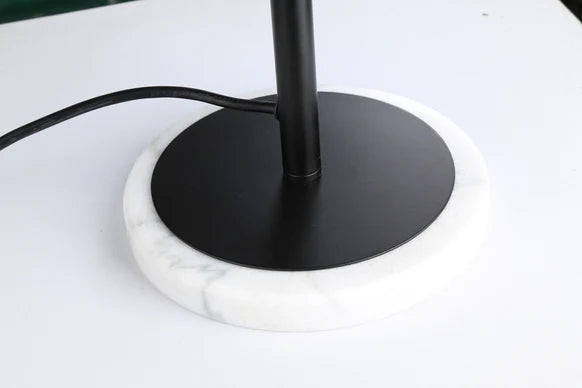 Lampada da tavolo moderna in cristallo con finitura nera