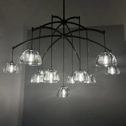 Lampadario moderno in vetro a forma di semisfera rotonda