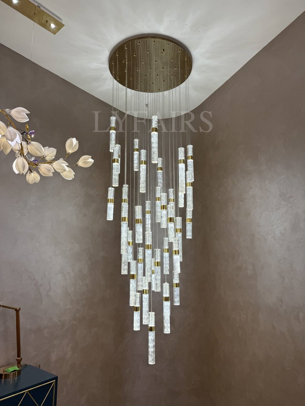 Modern Floating Cloudy and Bursting Crystal Columns Chandelier for High Ceilings