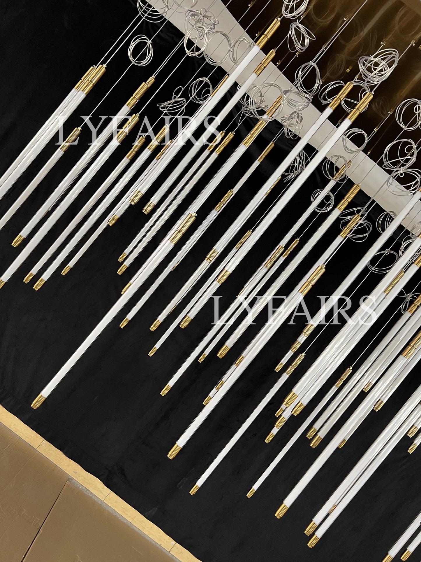 Modern Lightsabers Suspension Floating Chandelier with 512 System for Raindrop Effect