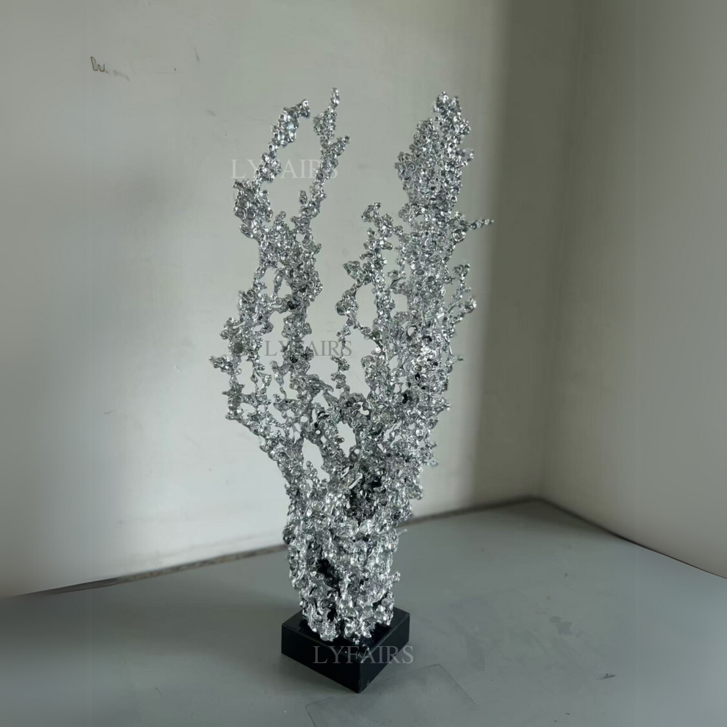 Modern Abstract Cast Aluminum Wave Statue Ornament