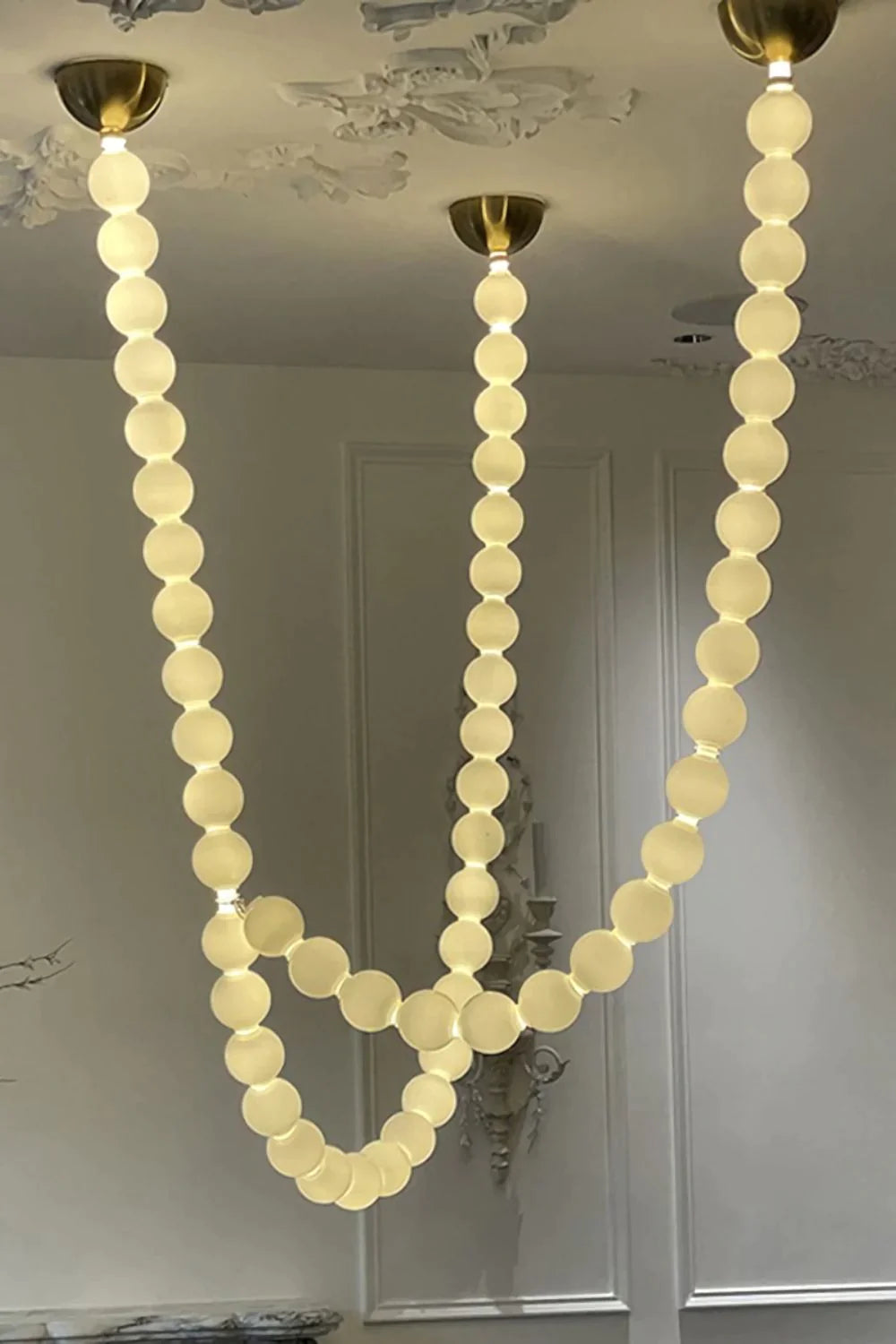 Modern Creative Acrylic Pearl Necklace Chandelier