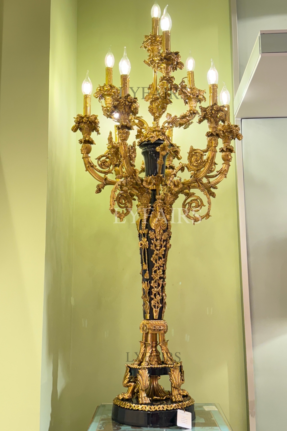 LYFAIRS x FH&Home Baroque Exquisite Brass Carved Vines Table Lamp