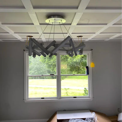 Lustre LED géométrique moderne rond/linéaire en aluminium