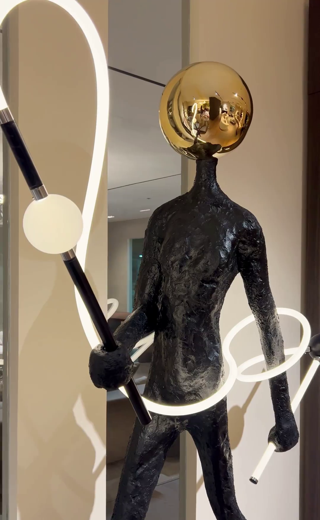 Art Gold Head Sculpture LED Floor Lamp